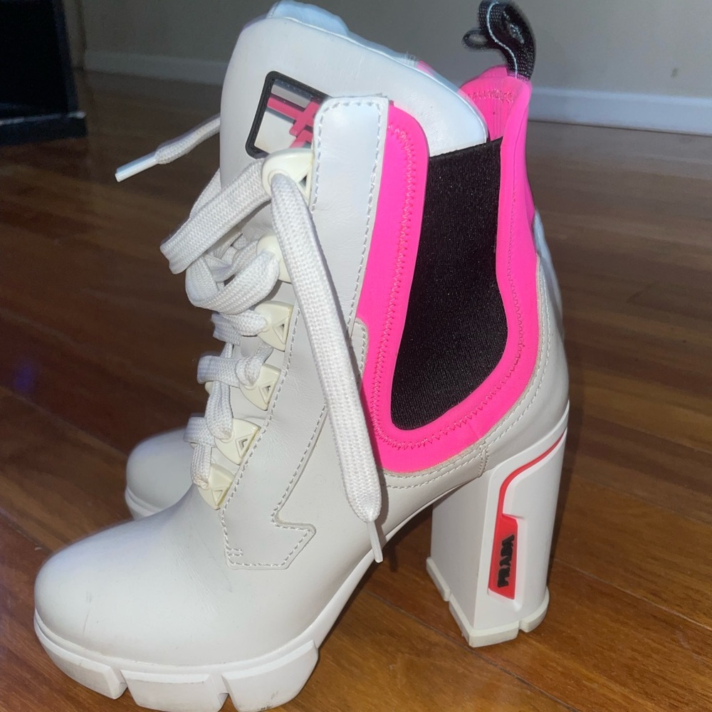 Authentic Prada Boots White/Pink Size 36.5